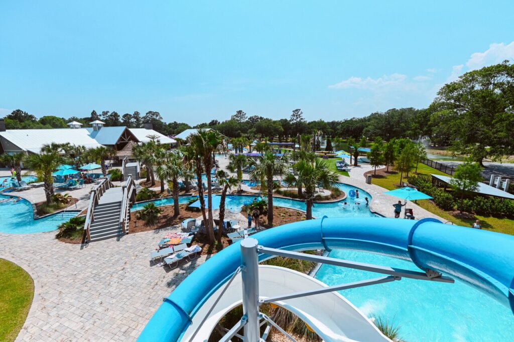 Water slide and winding lazy river at Splash RV Resort near Navarre Beach